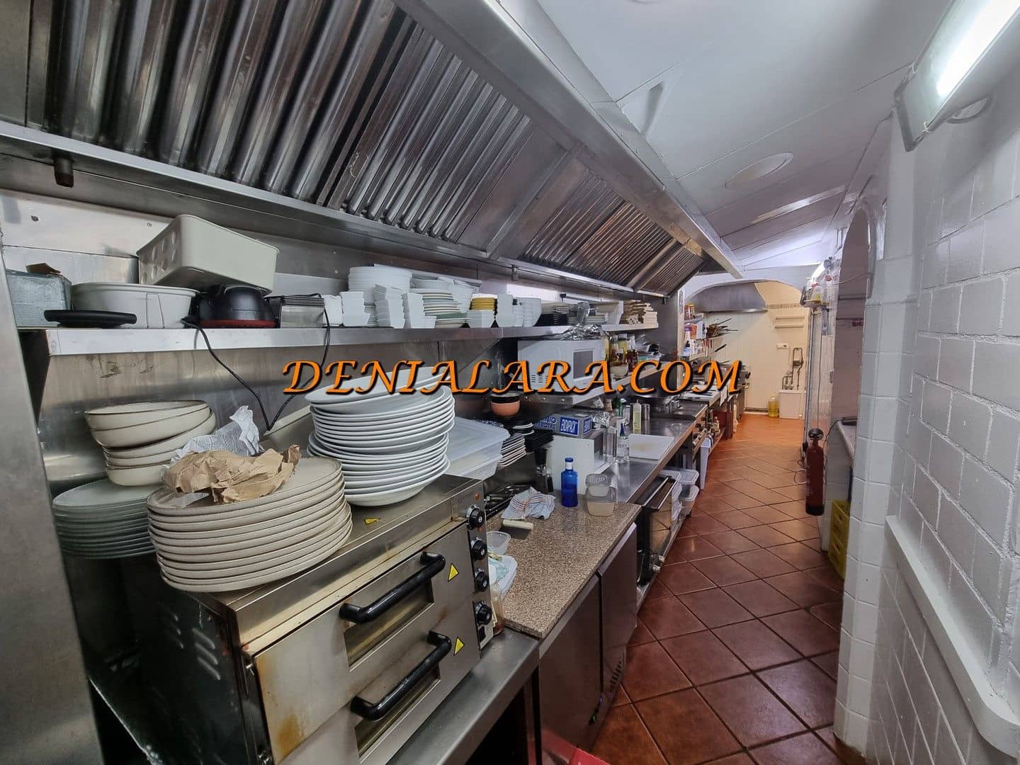 Restaurant/Bar til leje i Denia - € 3.000 (Ref: 8774640)