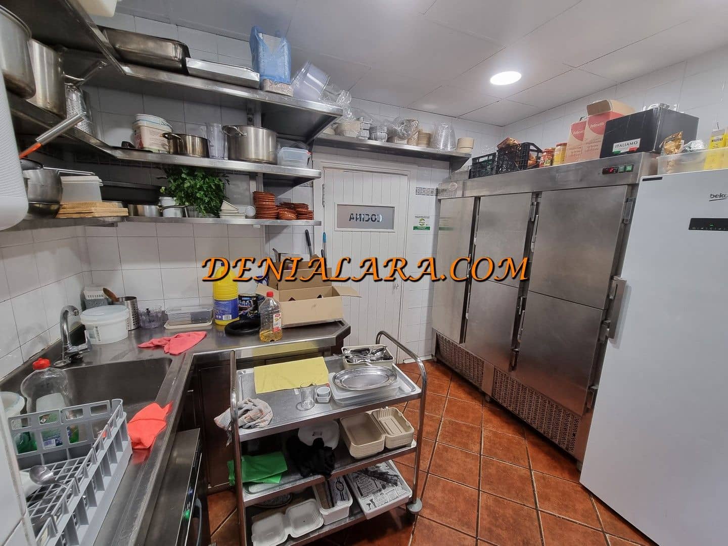 Restaurant/Bar til leje i Denia - € 3.000 (Ref: 8774640)