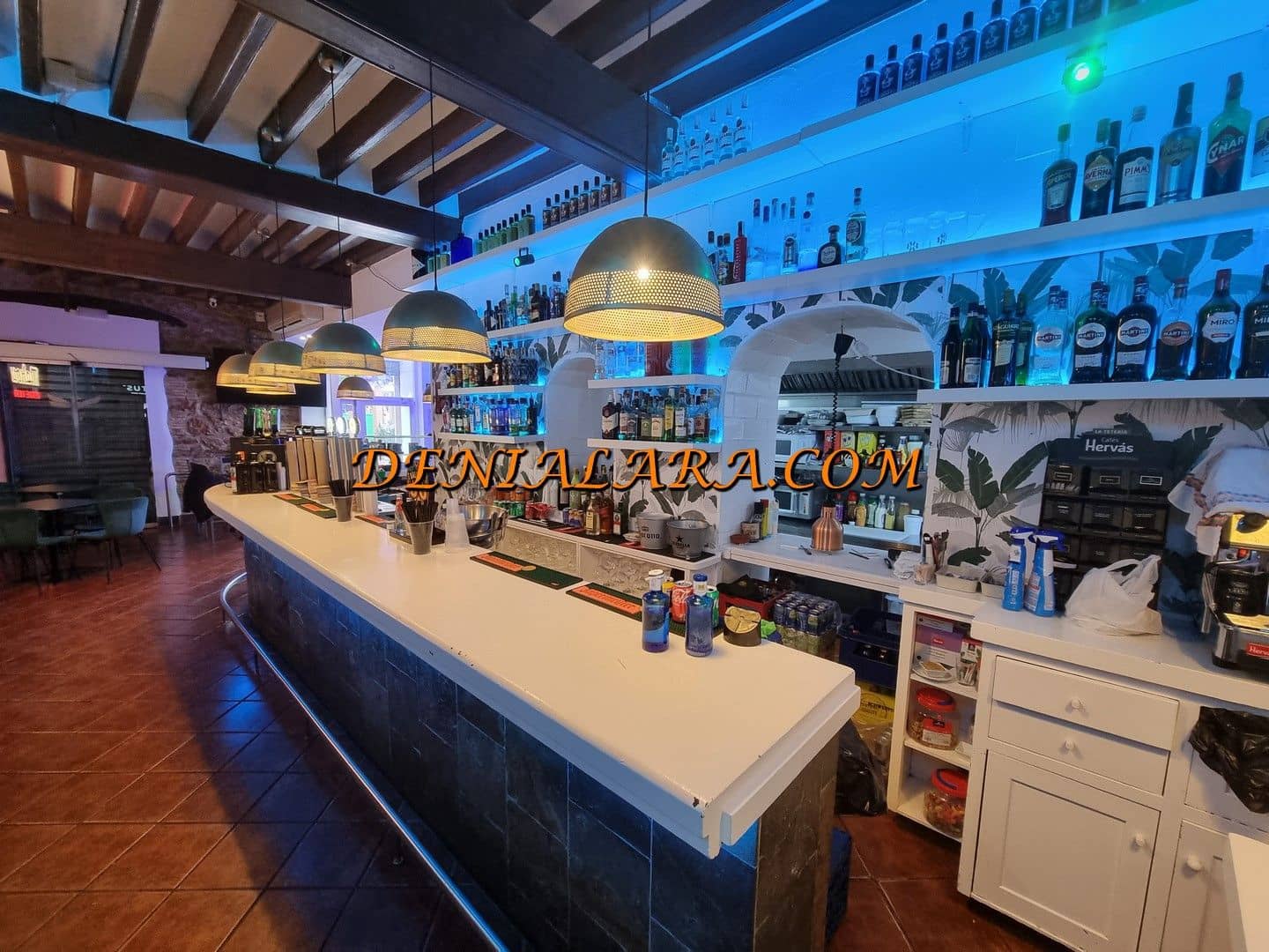 Restaurant/Bar til leje i Denia - € 3.000 (Ref: 8774640)