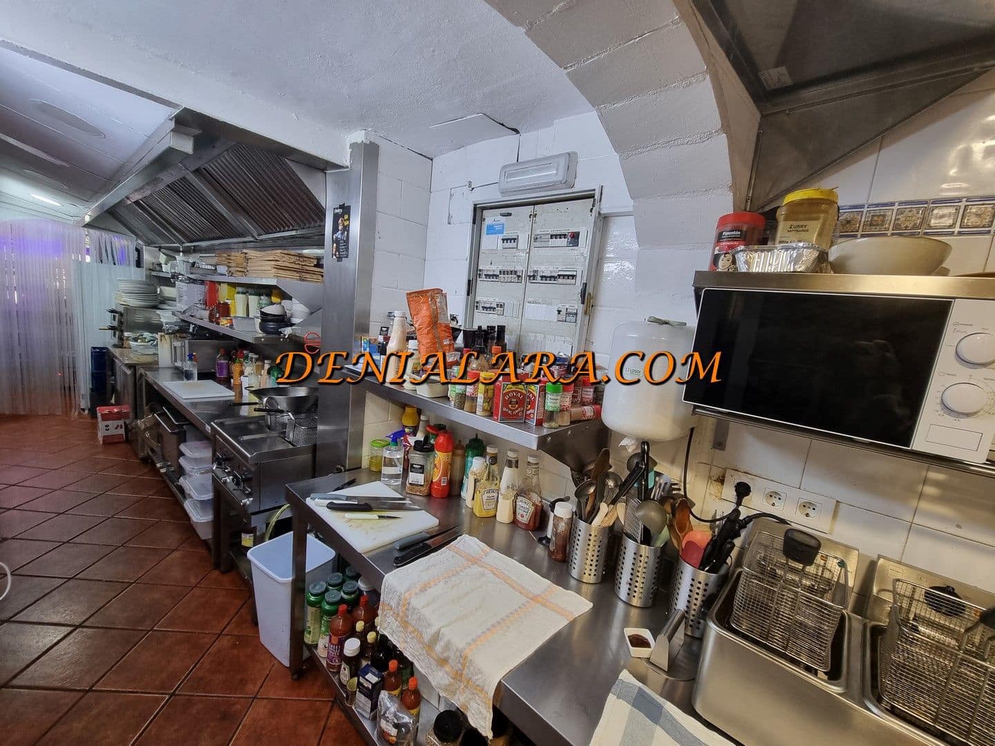 Restaurant/Bar til leje i Denia - € 3.000 (Ref: 8774640)