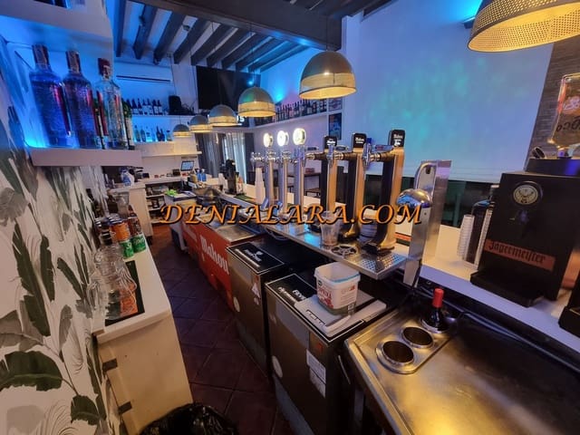 Ravintola/baari vuokrattavana paikassa Dénia - 3 000 € (Ref: 8774640)