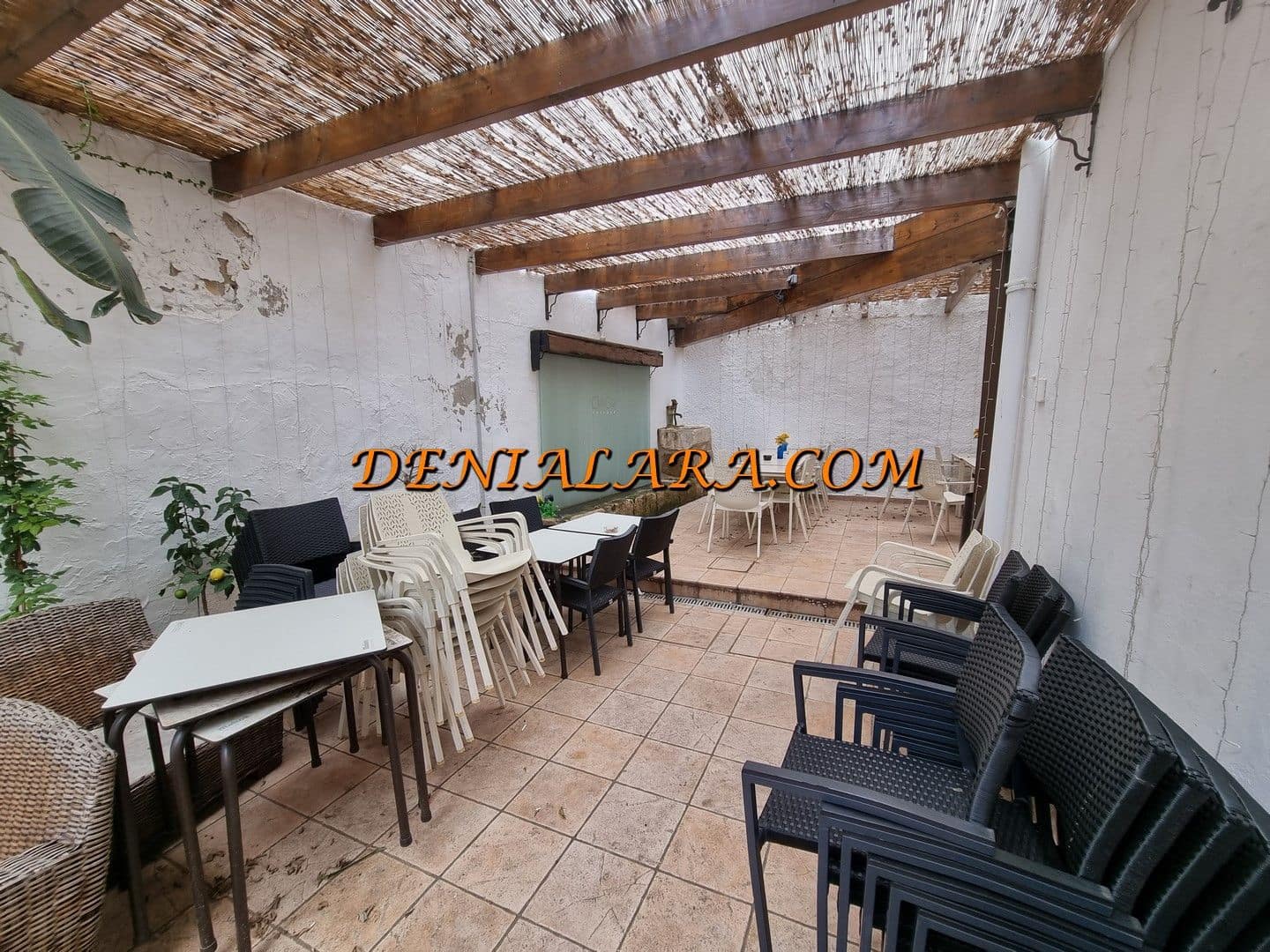 Restaurant/Bar til leje i Denia - € 3.000 (Ref: 8774640)
