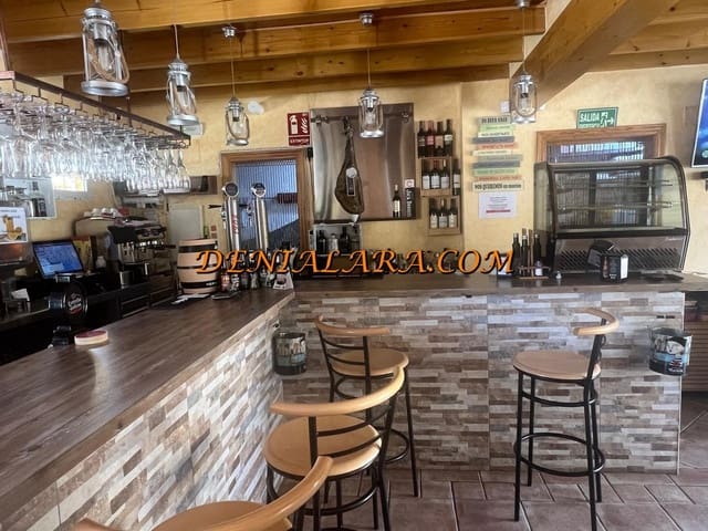 2 bedroom Restaurant/Bar for sale in Oliva with pool - € 363,000 (Ref: 8835884)