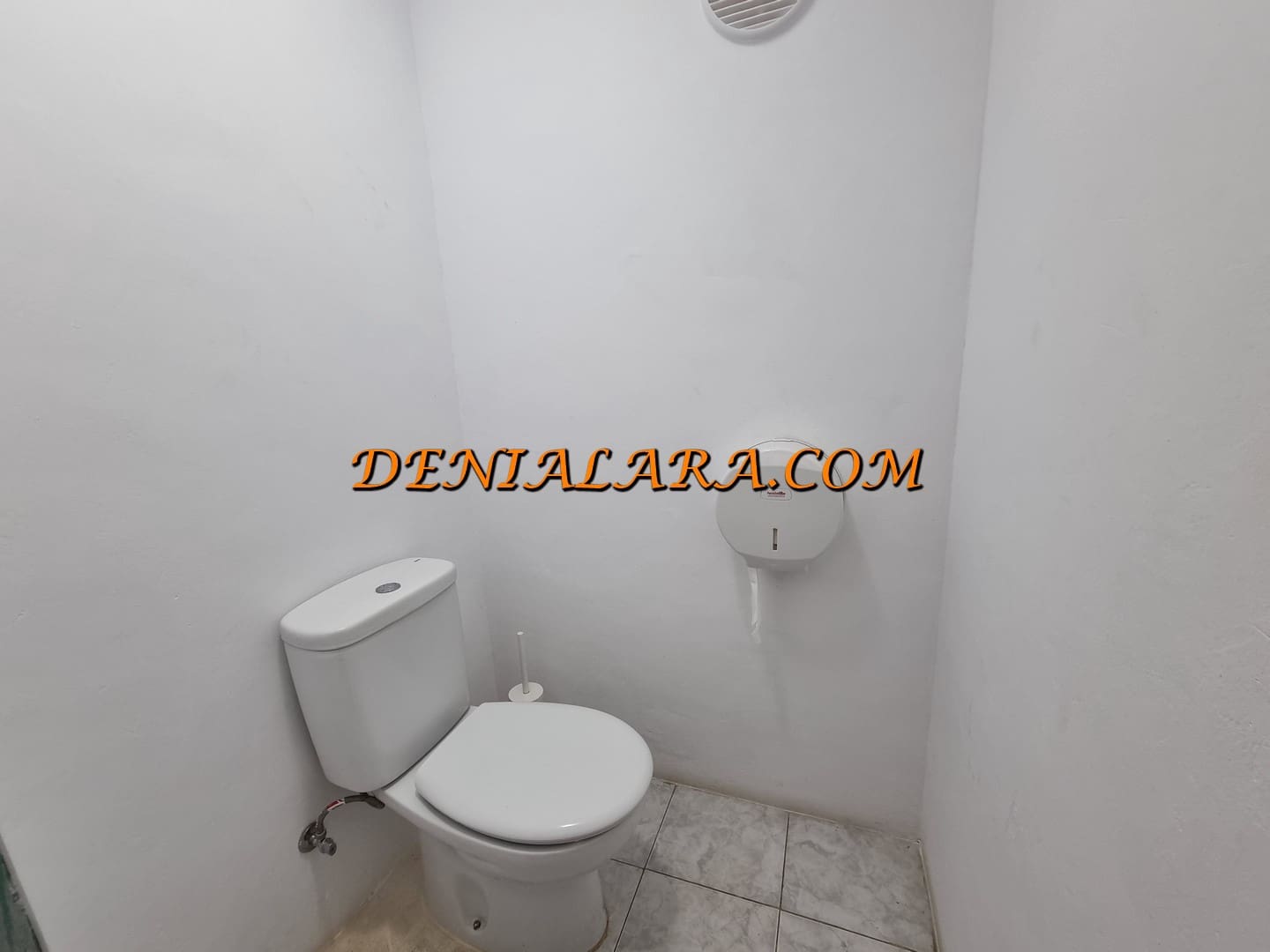 Restaurant/Bar til salg i Denia med garage - € 499.999 (Ref: 8909896)