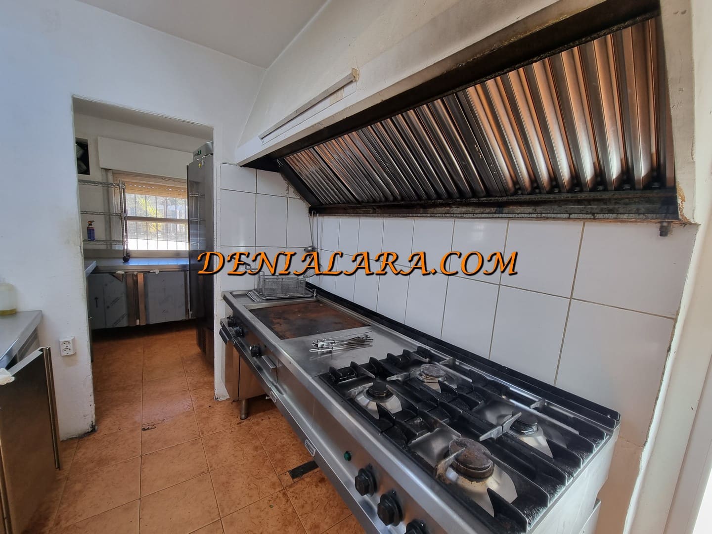 Restaurant/Bar til salg i Denia med garage - € 499.999 (Ref: 8909896)