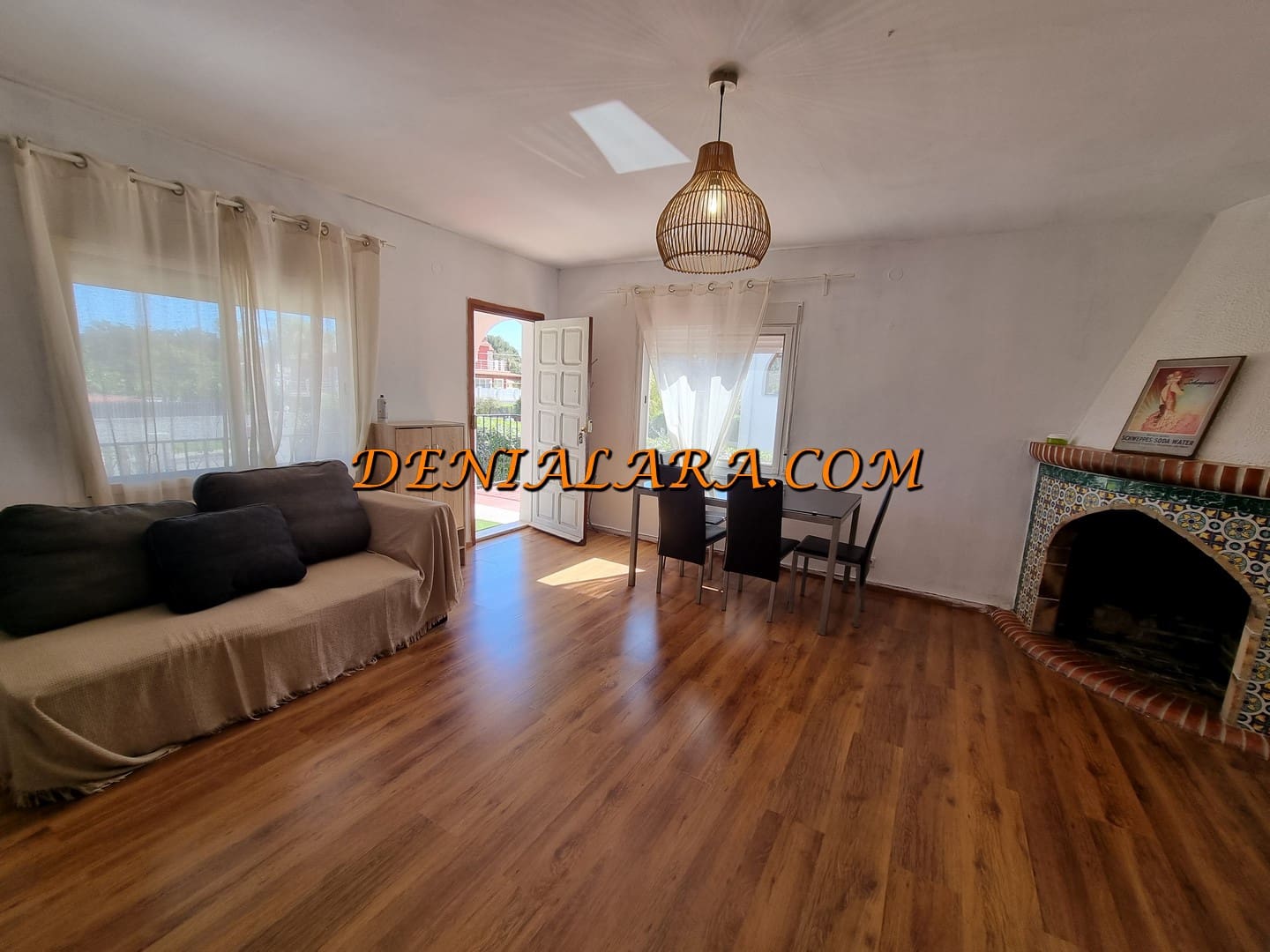 Restaurant/Bar til salg i Denia med garage - € 499.999 (Ref: 8909896)