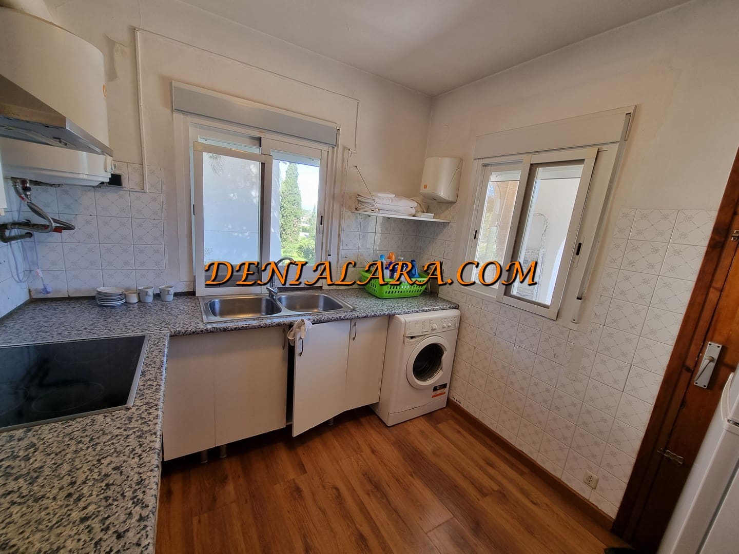 Restaurant/Bar til salg i Denia med garage - € 499.999 (Ref: 8909896)