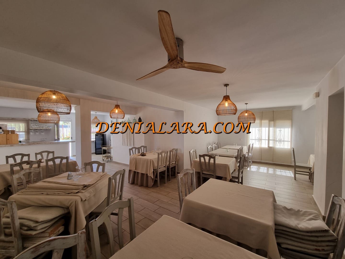 Restaurant/Bar til salg i Denia med garage - € 499.999 (Ref: 8909896)
