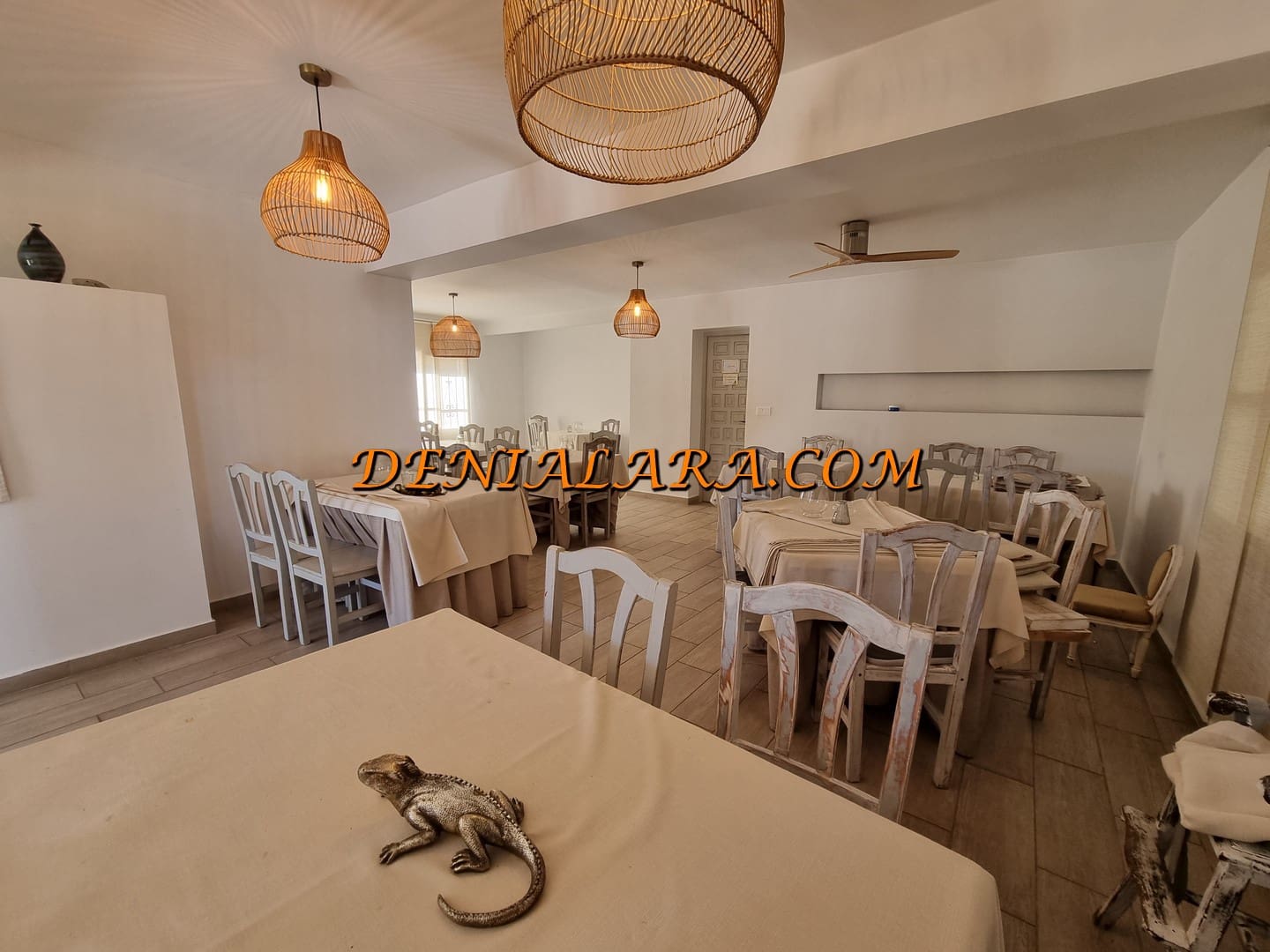 Restaurant/Bar til salg i Denia med garage - € 499.999 (Ref: 8909896)
