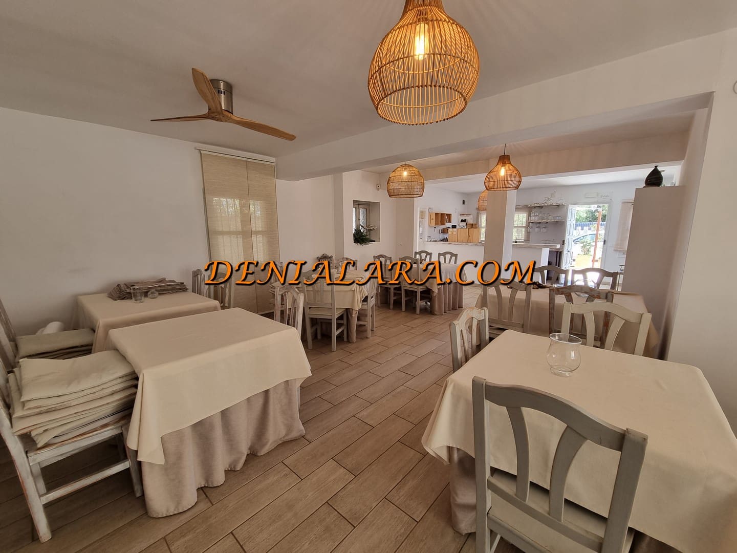Restaurant/Bar til salg i Denia med garage - € 499.999 (Ref: 8909896)