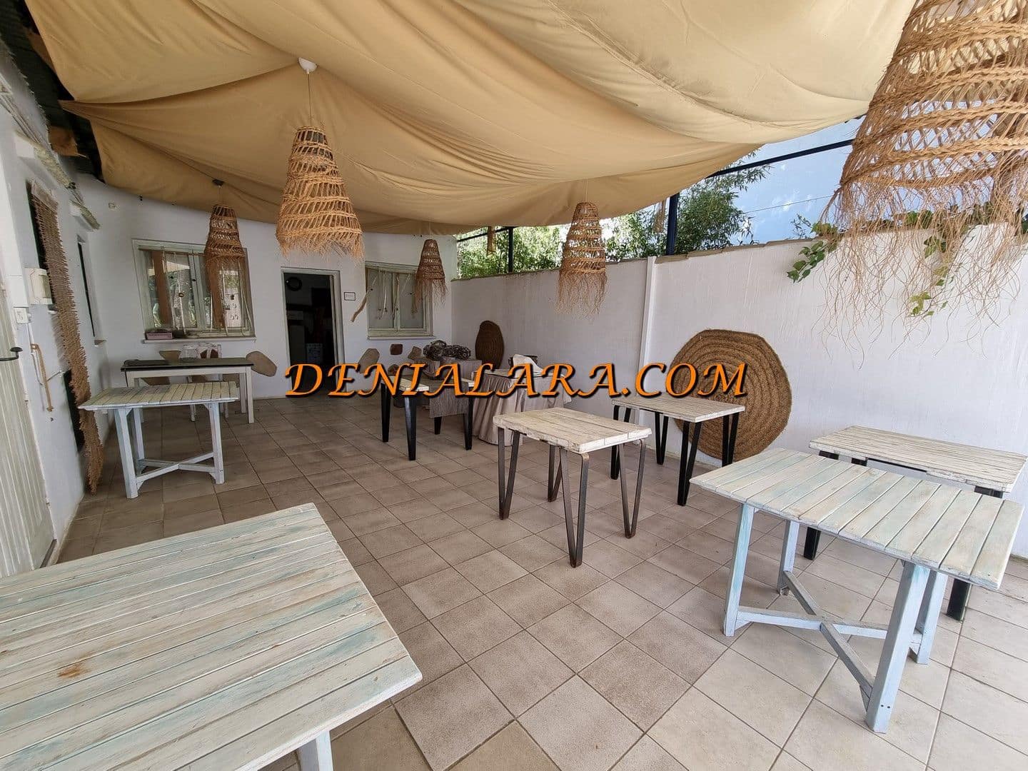 Restaurant/Bar til salg i Denia med garage - € 499.999 (Ref: 8909896)