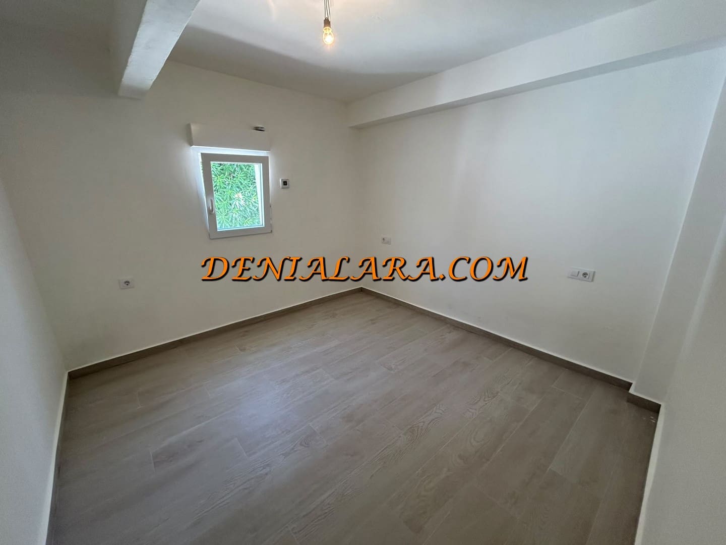 5 bedroom Villa for sale in Denia with garage - € 590,000 (Ref: 8909896)