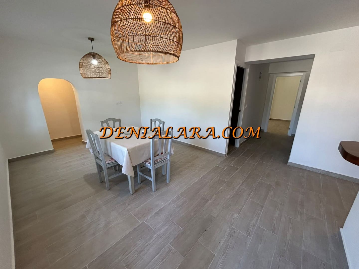 5 bedroom Villa for sale in Denia with garage - € 590,000 (Ref: 8909896)