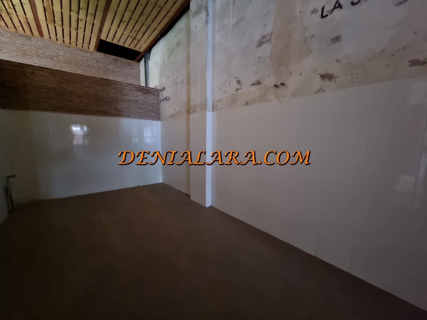 Erhverv til leje i Ondara - € 2.500 (Ref: 8947518)