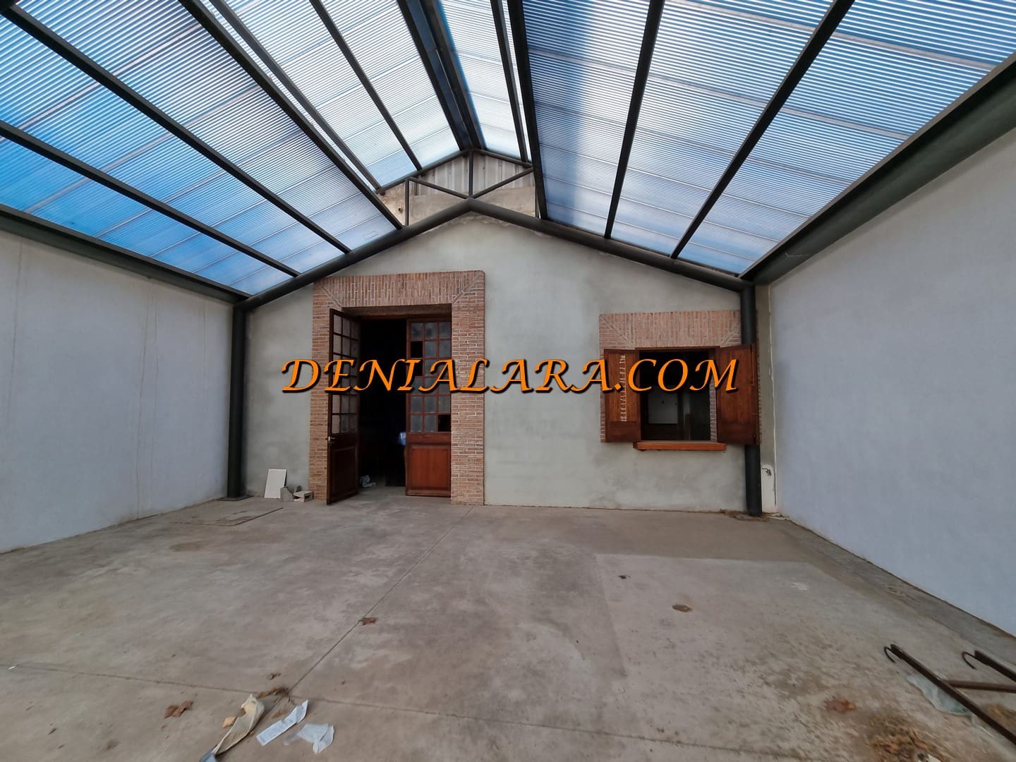 Erhverv til leje i Ondara - € 2.500 (Ref: 8947518)