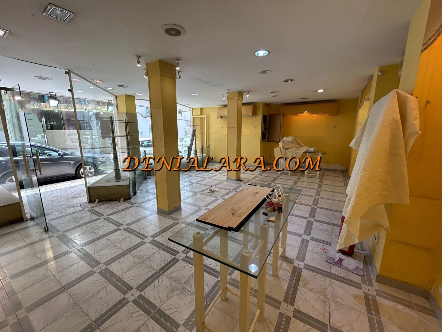 Komercyjne do wynajęcia w Denia - 700 € (Ref: 8993378)