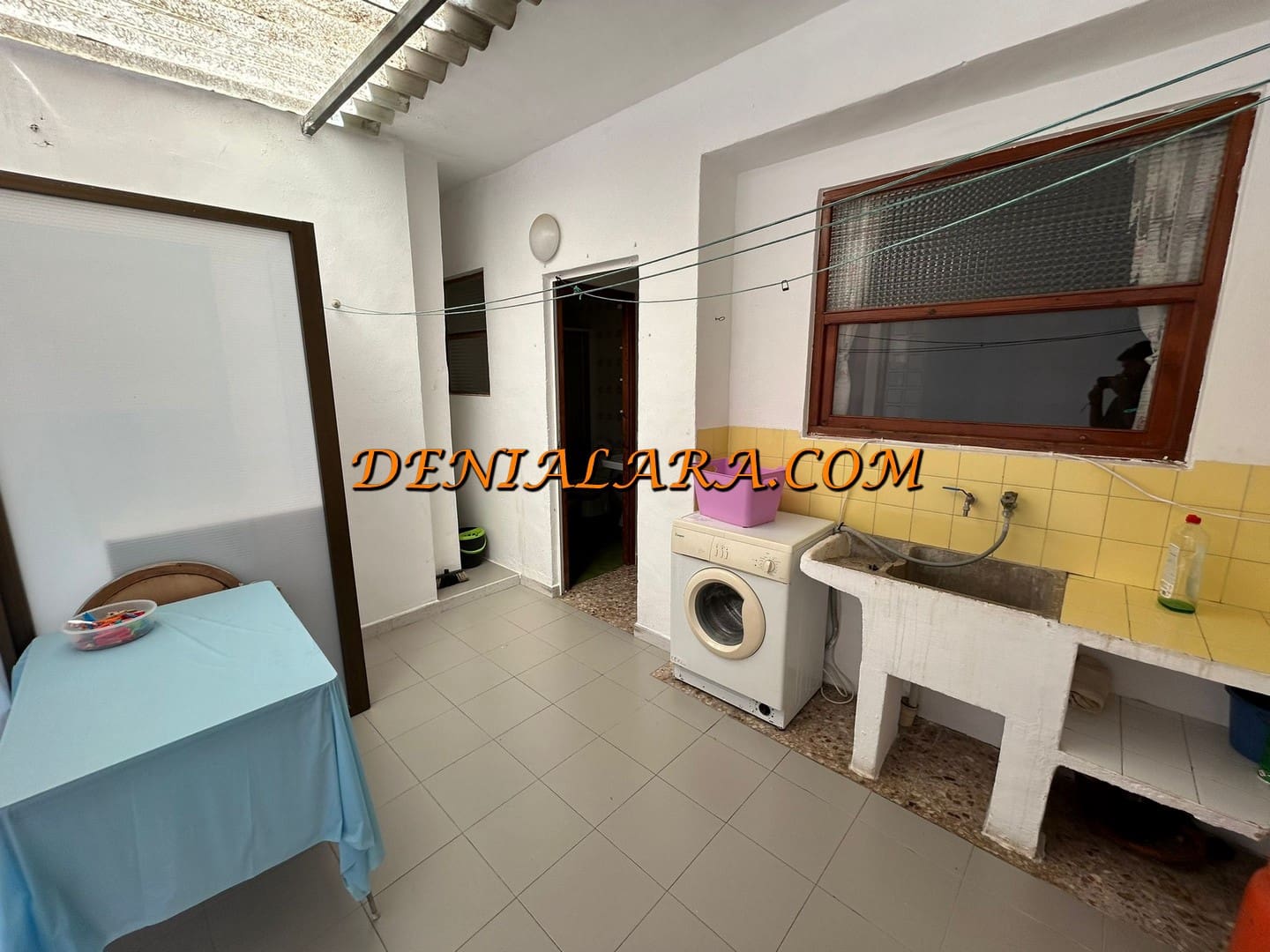 7 soverom Hus til salgs i Pego med garasje - € 263 000 (Ref: 9002259)