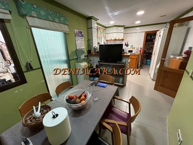 7 bedroom Townhouse for sale in Pego with garage - € 263,000 (Ref: 9002259)