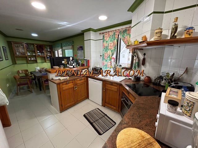 7 bedroom Townhouse for sale in Pego with garage - € 263,000 (Ref: 9002259)