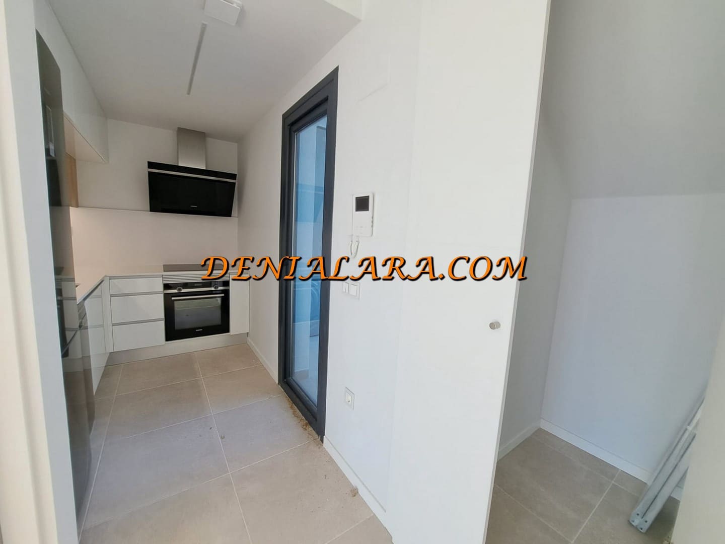 3 sypialnia Penthouse na sprzedaż w Denia z basenem garażem - 749 000 € (Ref: 9031078)