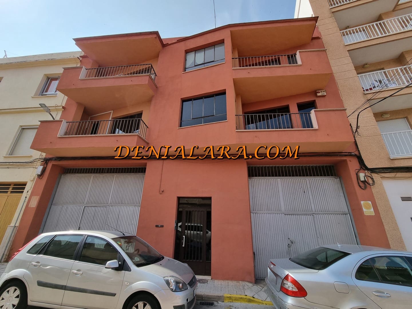 Kommersiell til salgs i Pego med garasje - € 600 000 (Ref: 9035770)