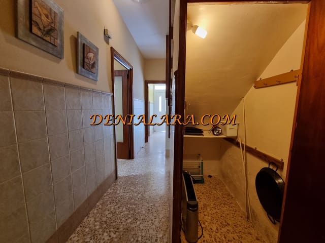 4 bedroom Townhouse for sale in Pego with garage - € 144,999 (Ref: 9058649)