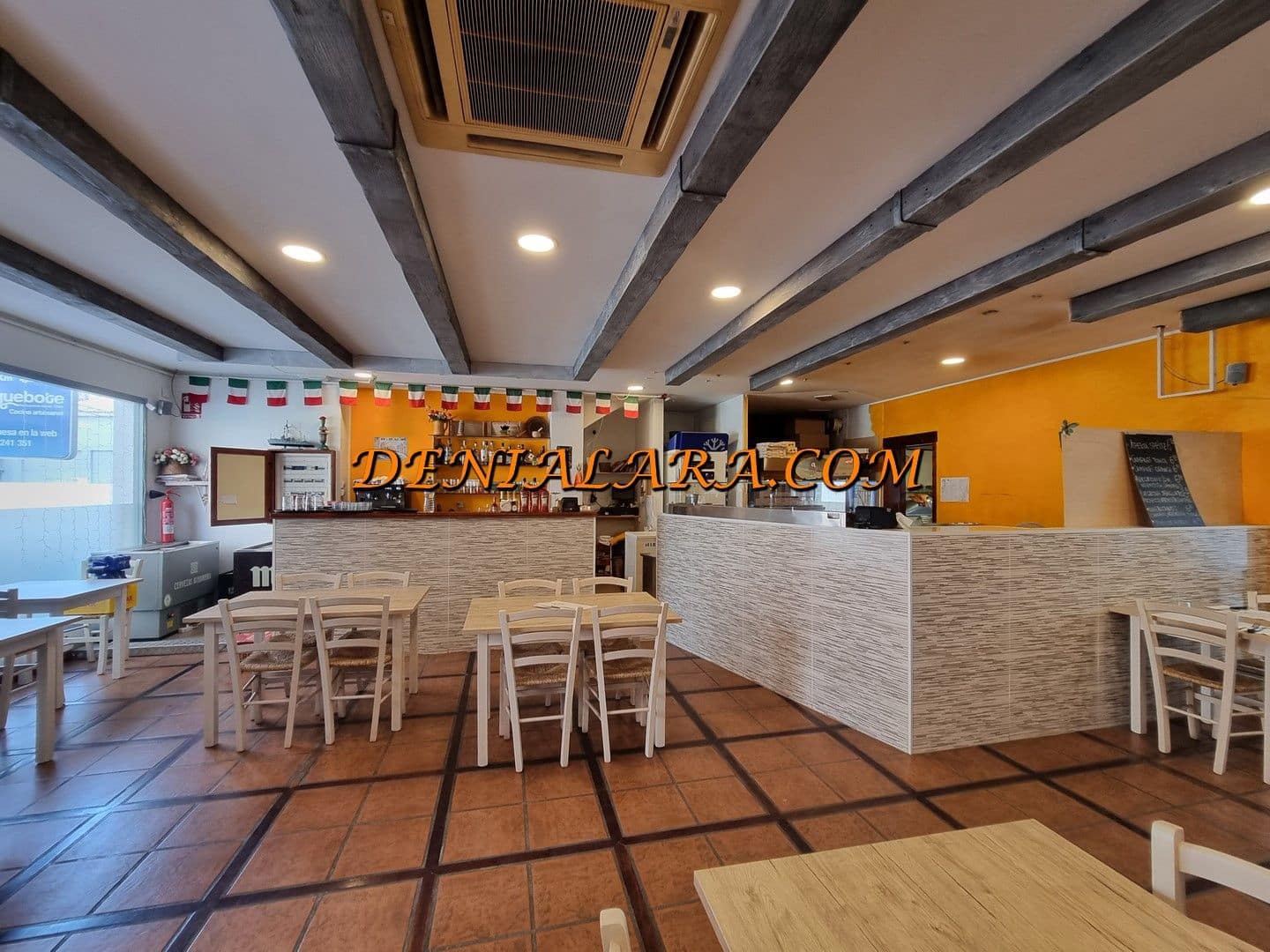 Restaurant/Bar à louer à Denia - 1 300 € (Ref: 9107977)