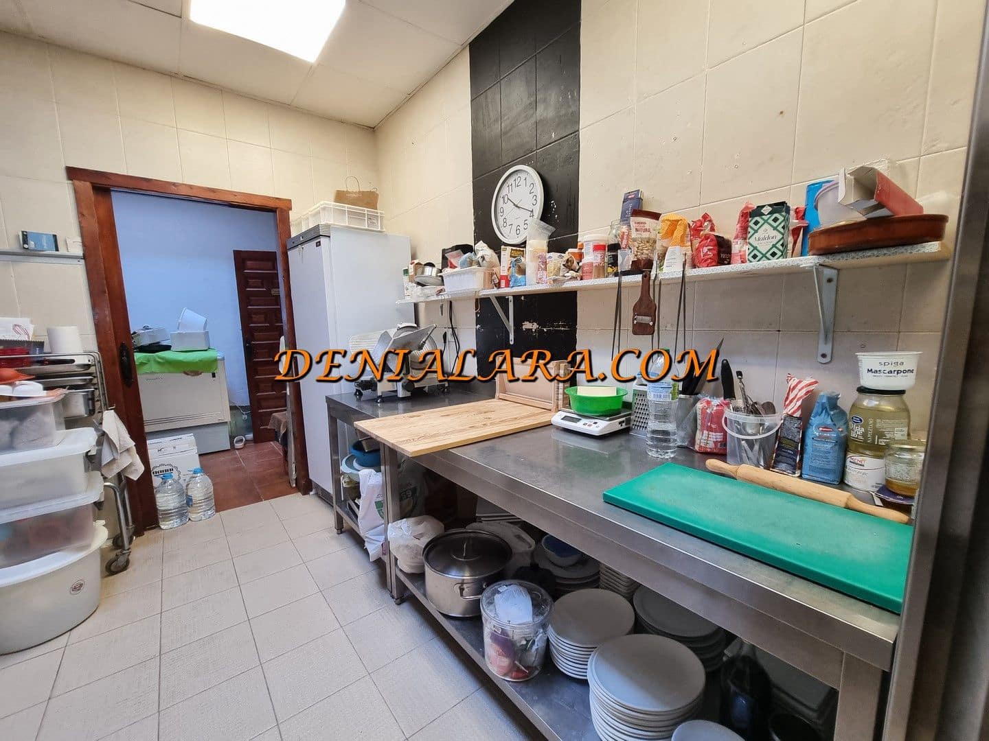 Restaurant/Bar à louer à Denia - 1 300 € (Ref: 9107977)