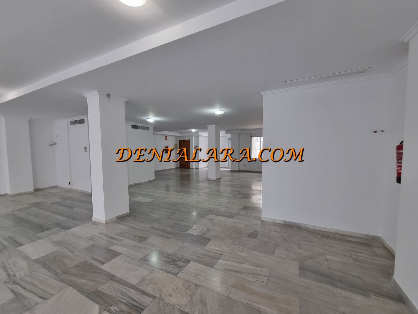 Kontor til leje i Denia - € 1.100 (Ref: 9125814)