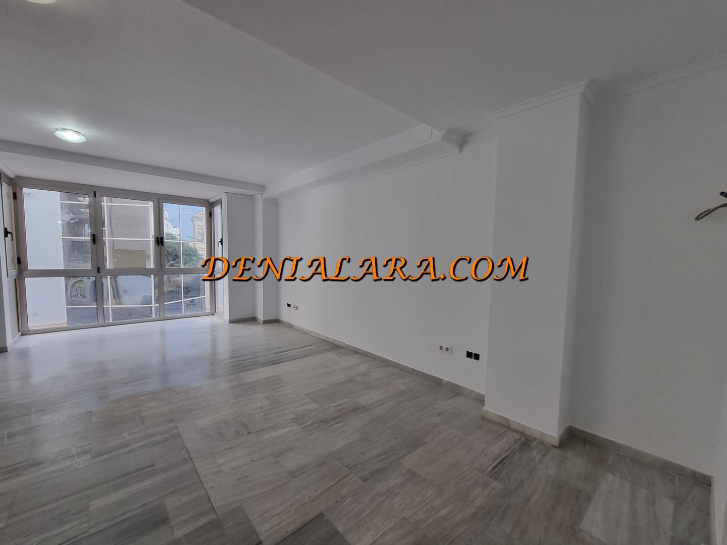 Kontor til leje i Denia - € 1.100 (Ref: 9125814)