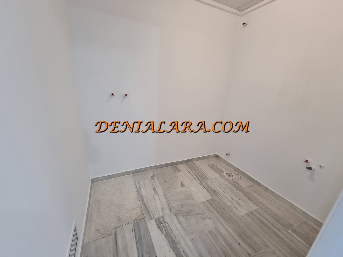 Kontor til leje i Denia - € 1.100 (Ref: 9125814)