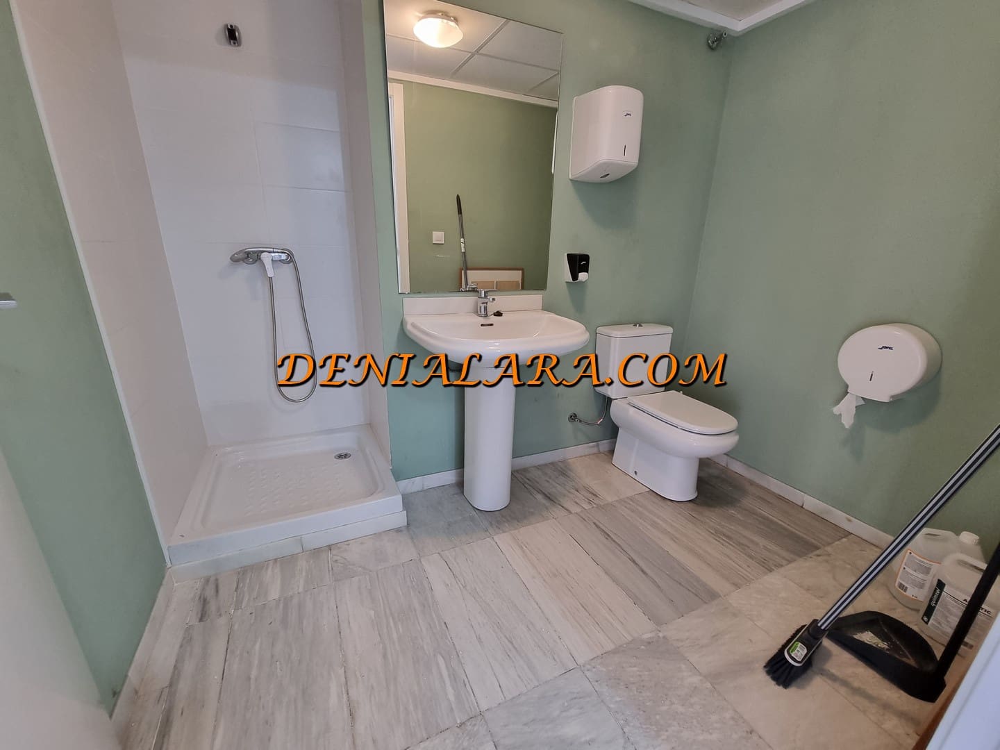 Kontor til leje i Denia - € 1.100 (Ref: 9125814)