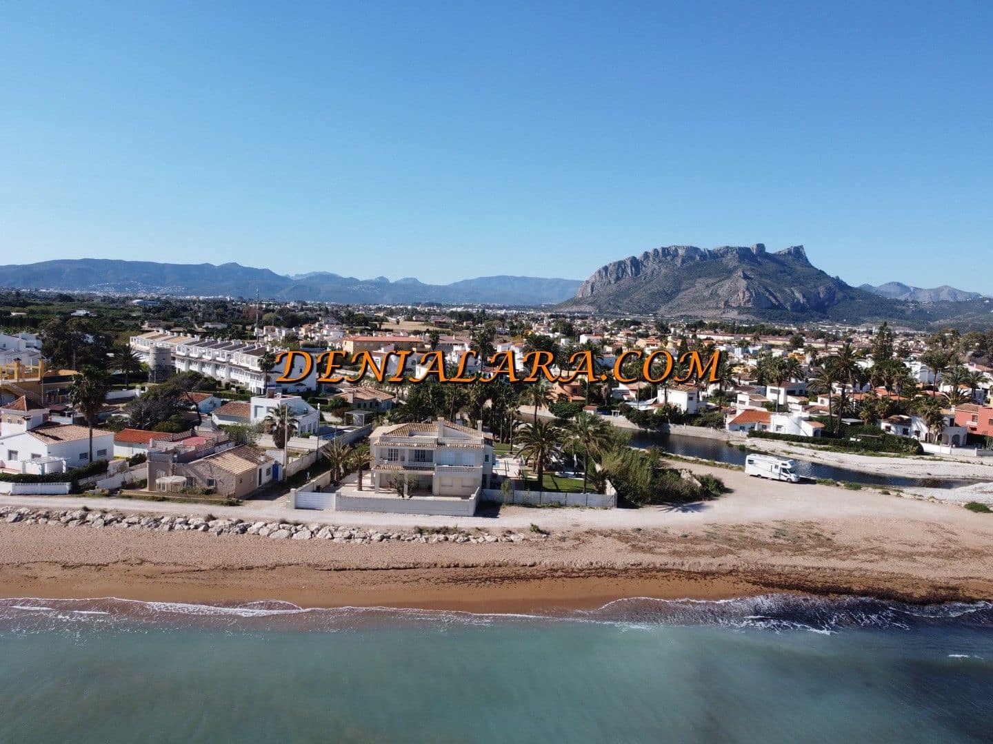 4 soveværelse Villa til leje i Denia med swimmingpool garage - € 7.000 (Ref: 9158634)