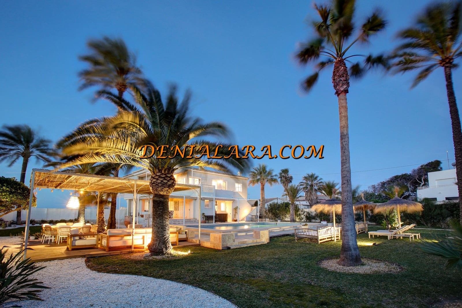 4 soveværelse Villa til leje i Denia med swimmingpool garage - € 7.000 (Ref: 9158634)