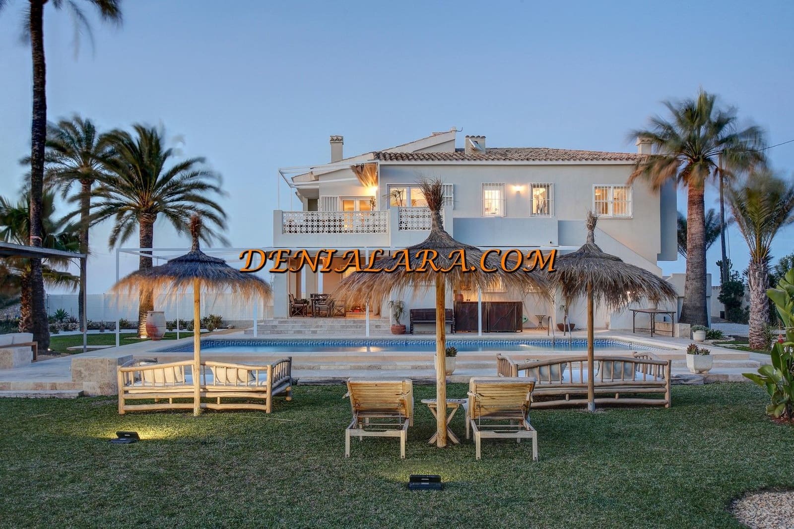 4 soveværelse Villa til leje i Denia med swimmingpool garage - € 7.000 (Ref: 9158634)