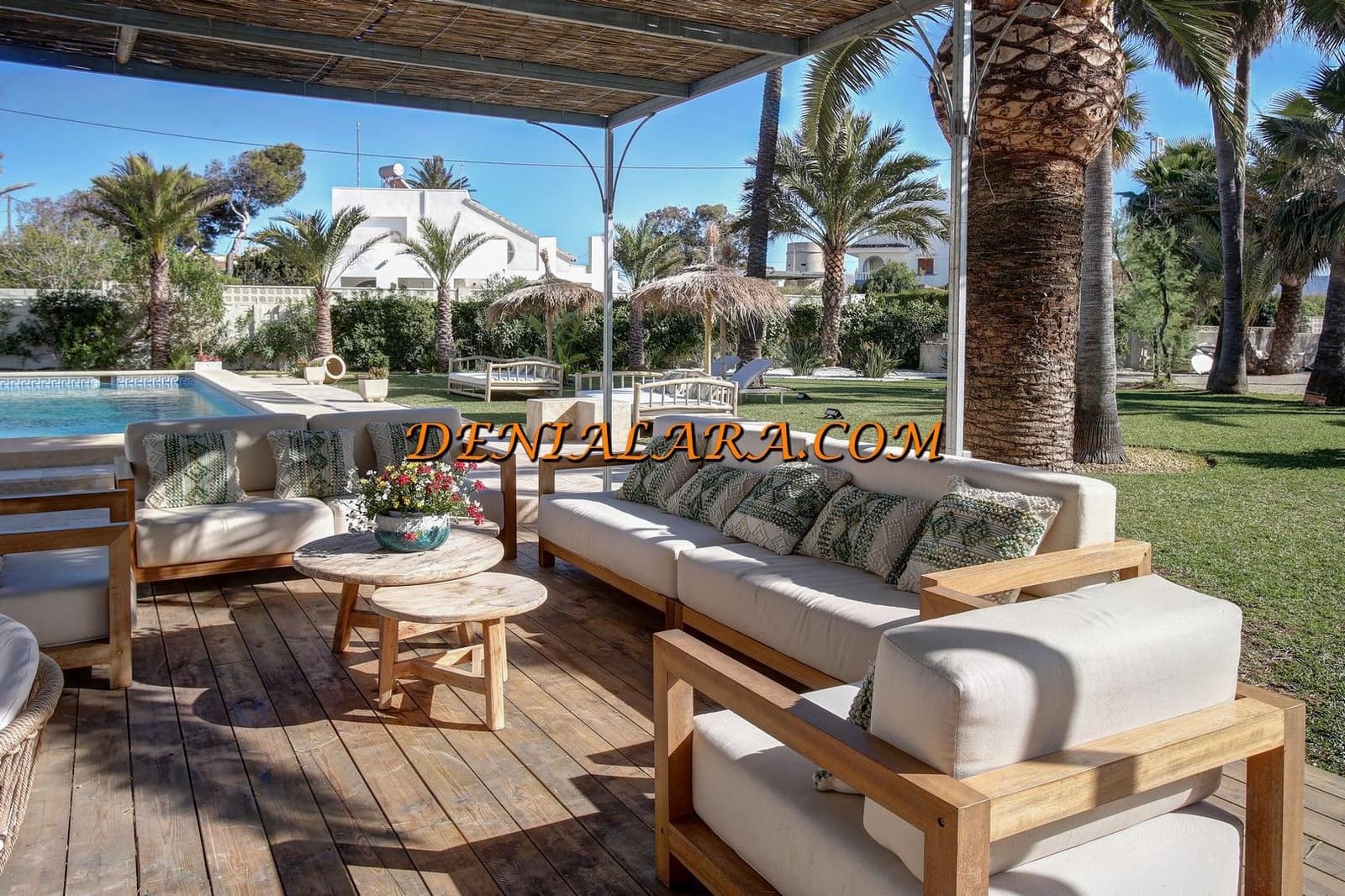 4 soveværelse Villa til leje i Denia med swimmingpool garage - € 7.000 (Ref: 9158634)