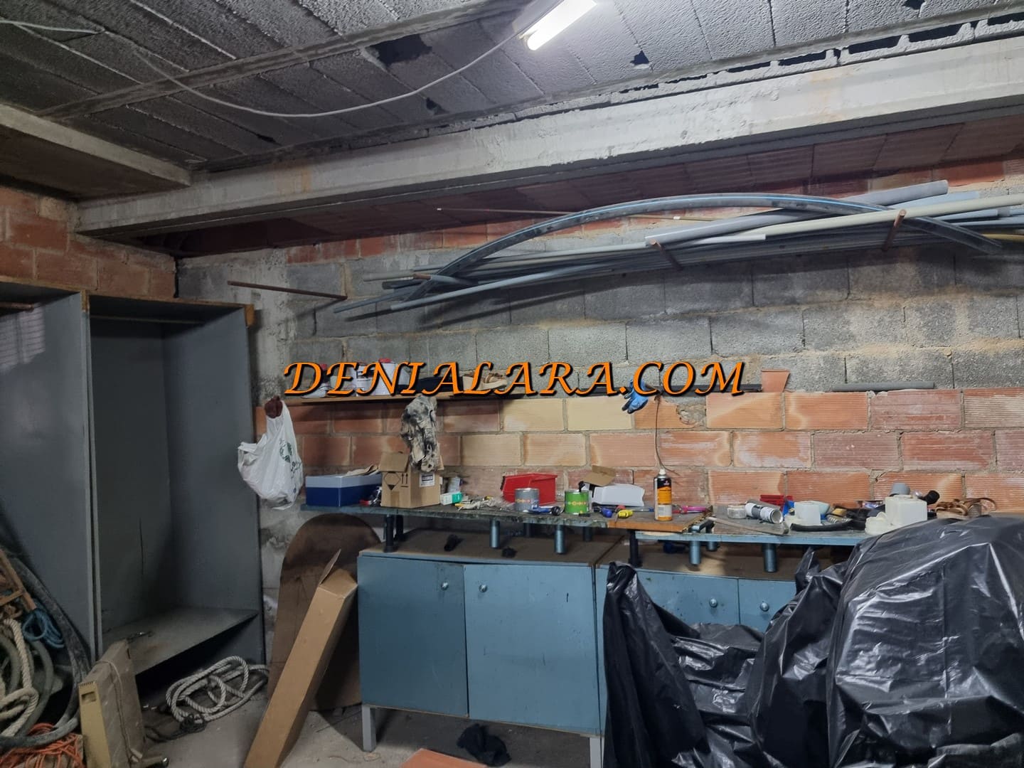 Erhverv til leje i Denia - € 400 (Ref: 9187858)