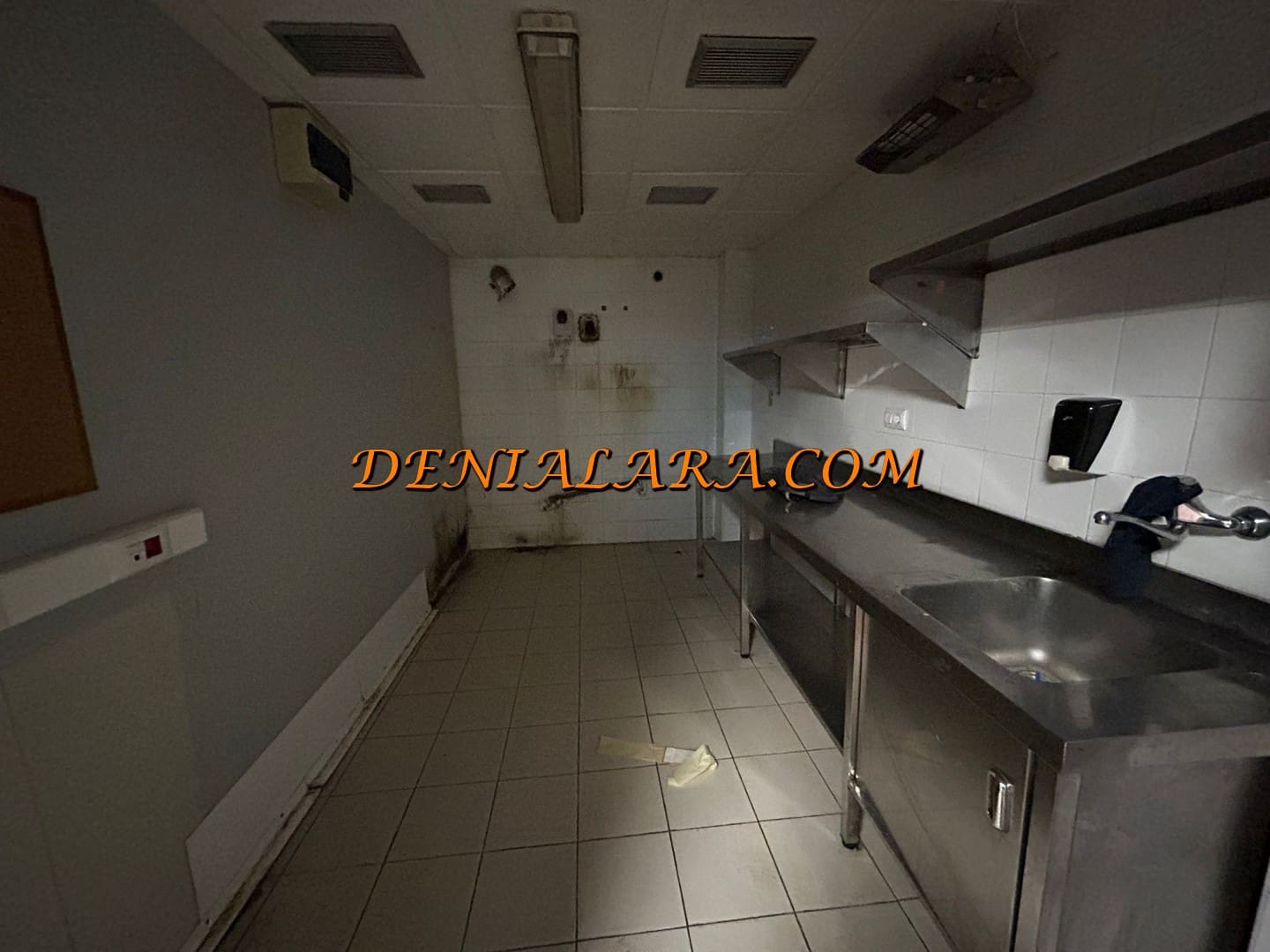 Kommersiell til leie i Els Poblets med garasje - € 5 400 (Ref: 9197001)