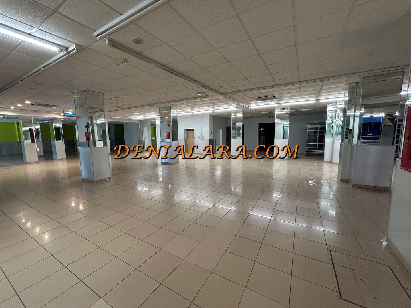 Kommersiell til leie i Els Poblets med garasje - € 5 400 (Ref: 9197001)