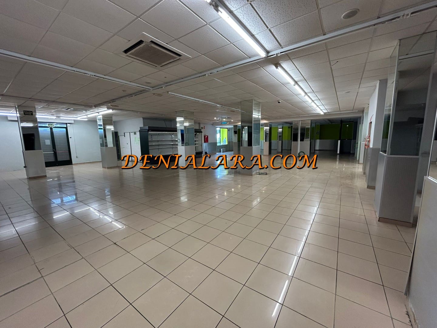 Kommersiell til leie i Els Poblets med garasje - € 5 400 (Ref: 9197001)