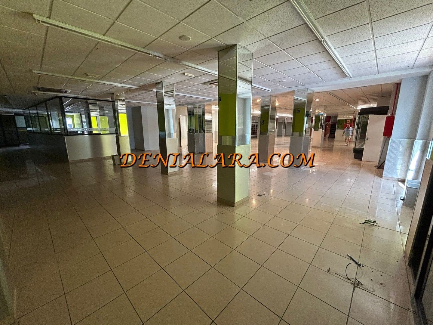 Kommersiell til leie i Els Poblets med garasje - € 5 400 (Ref: 9197001)