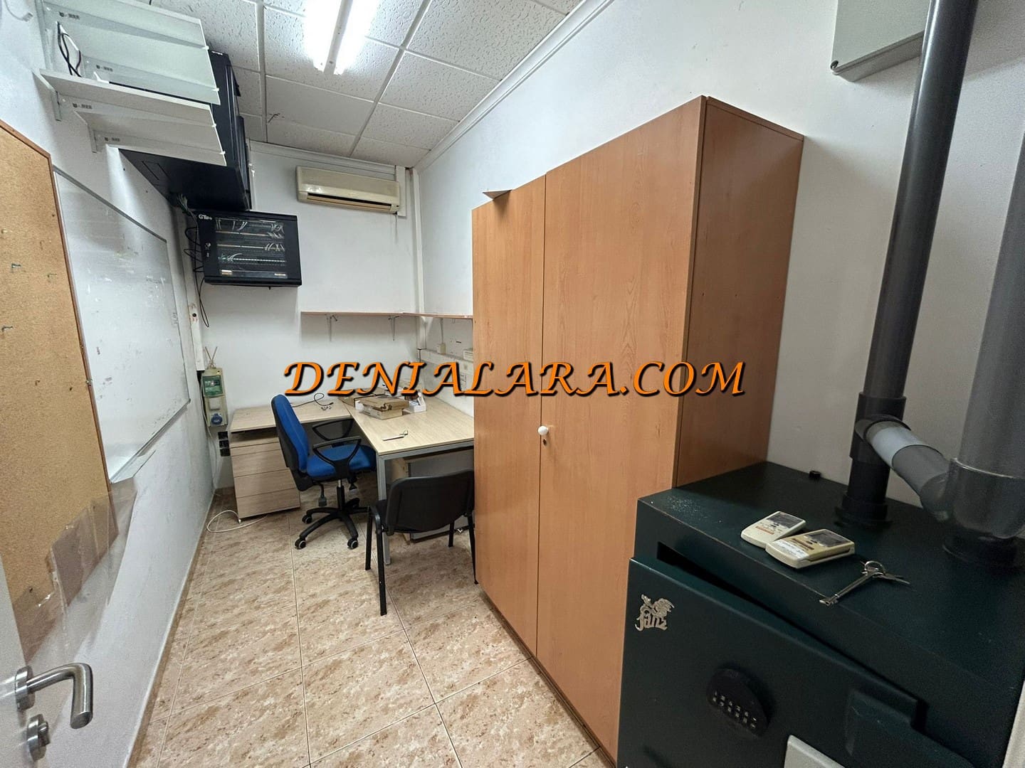 Kommersiell til leie i Els Poblets med garasje - € 5 400 (Ref: 9197001)