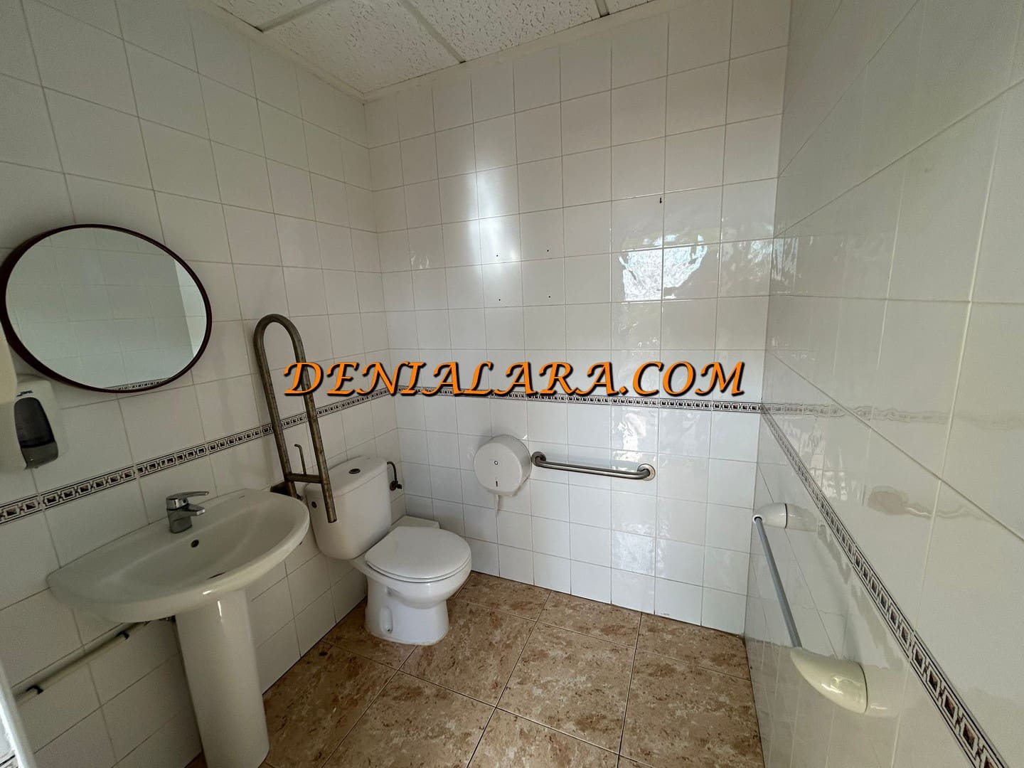 Kommersiell til leie i Els Poblets med garasje - € 5 400 (Ref: 9197001)