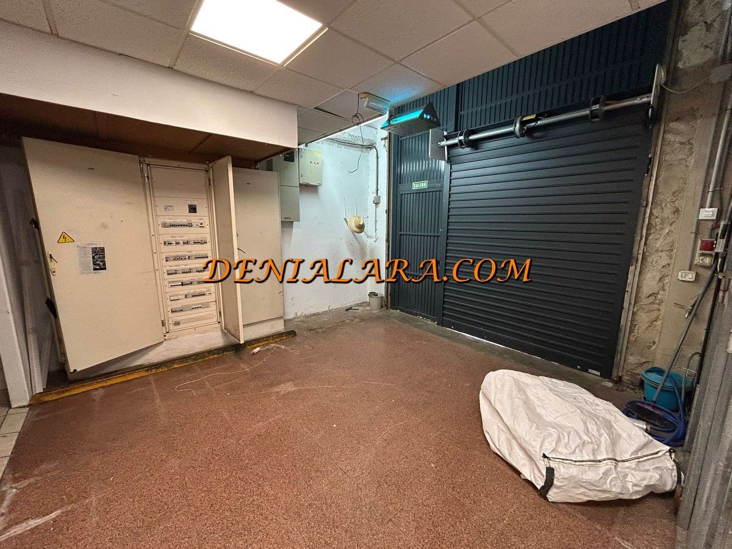 Kommersiell til leie i Els Poblets med garasje - € 5 400 (Ref: 9197001)