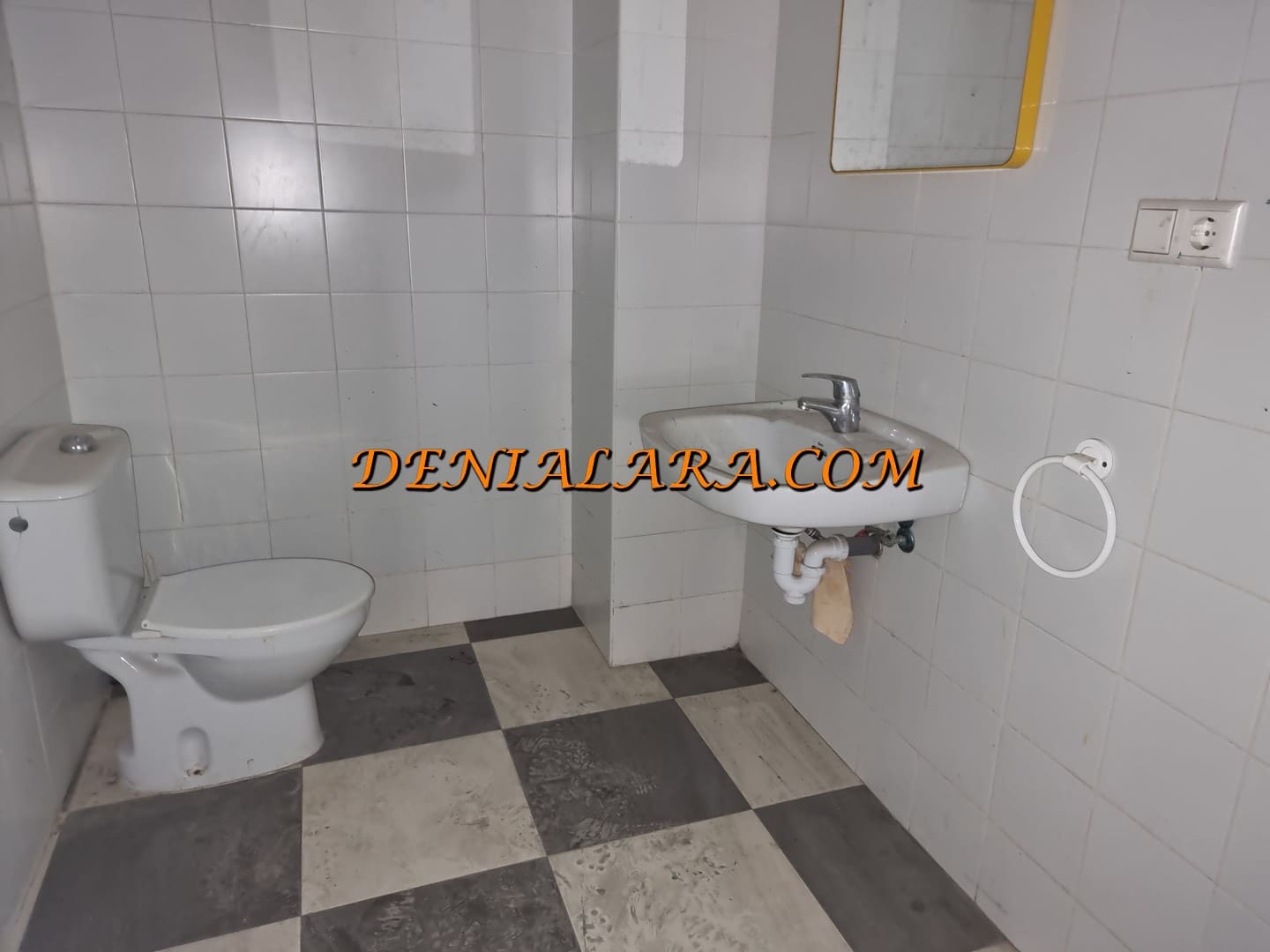 Commerciale da affittare in Denia - 1.000 € (Rif: 9201571)