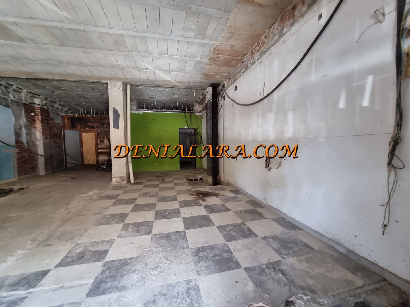 Commerciale da affittare in Denia - 1.000 € (Rif: 9201571)