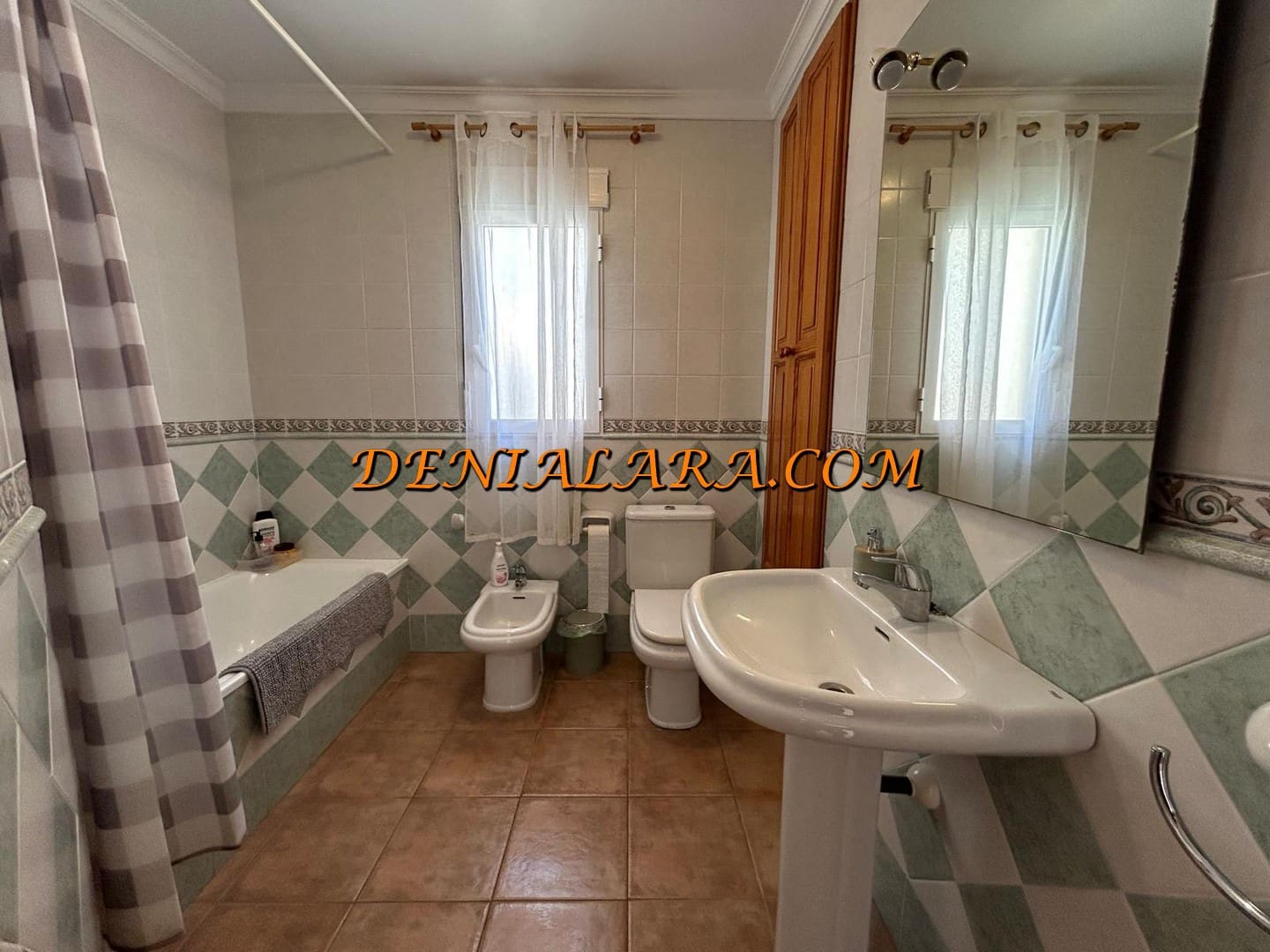 3 soverom Leilighet til salgs i Oliva med garasje - € 1 499 999 (Ref: 9256406)