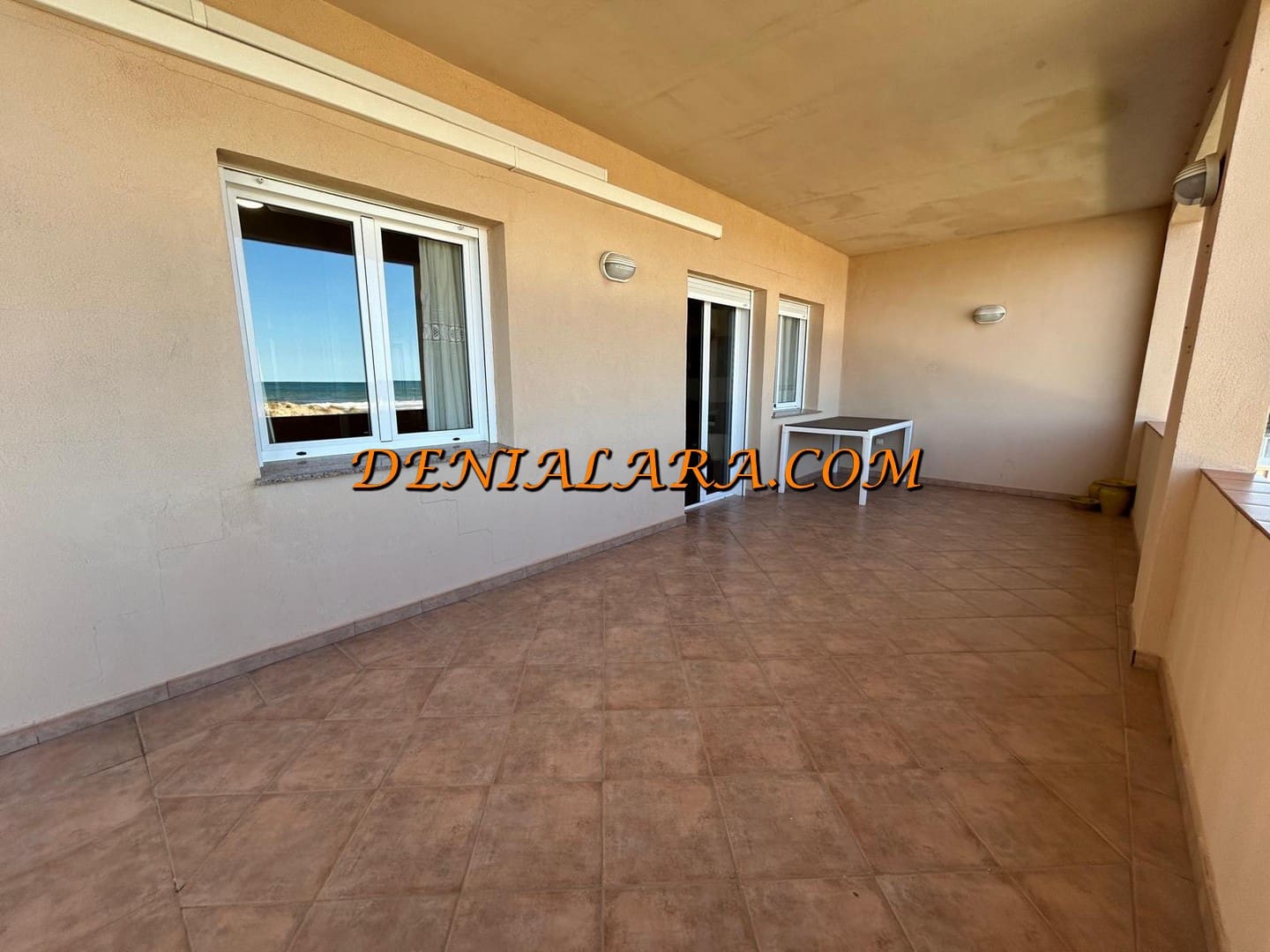 3 soverom Leilighet til salgs i Oliva med garasje - € 1 499 999 (Ref: 9256406)