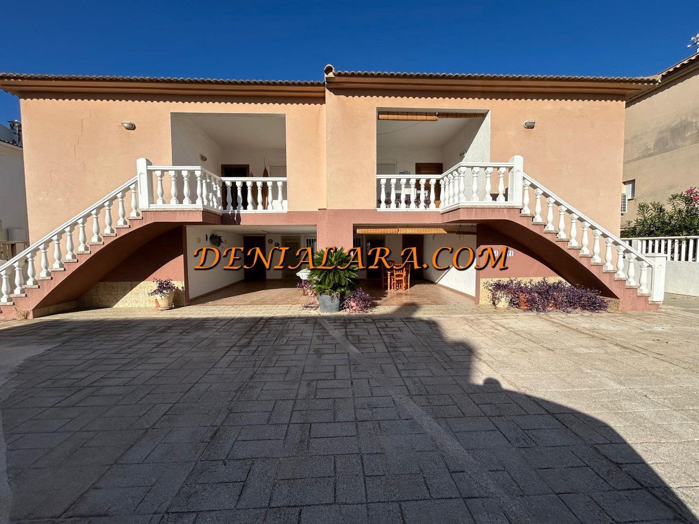 3 soverom Leilighet til salgs i Oliva med garasje - € 1 499 999 (Ref: 9256406)