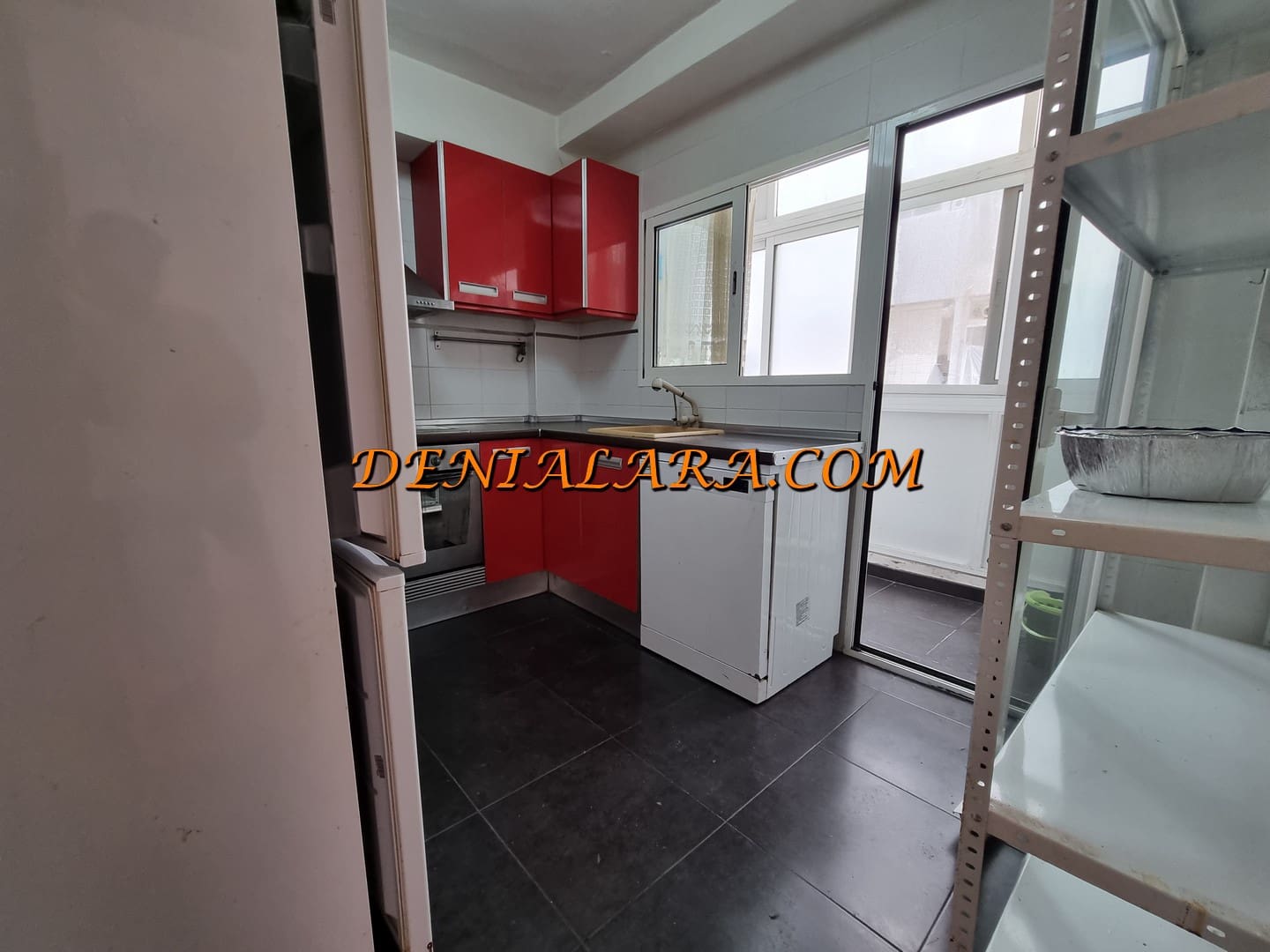 Piso de 4 habitaciones en Dénia en venta - 249.999 € (Ref: 9301893)